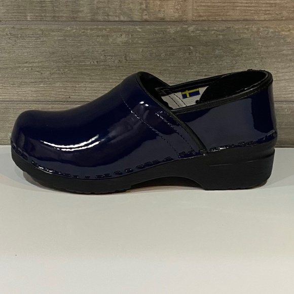 BJORK PRO ELSA-NWOB -Patent Leather Clogs-Navy Blue- Women's EU‎ 37-US 6.5 - Picture 7 of 12